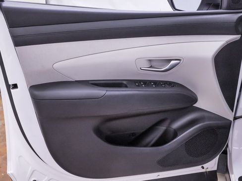 Certified 2025 Hyundai Tucson SEL image 30