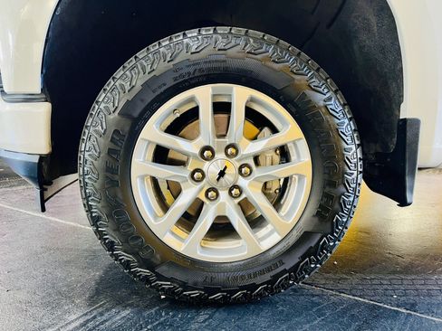 Used 2019 Chevrolet Silverado 1500 RST w/ All-Star Edition image 24