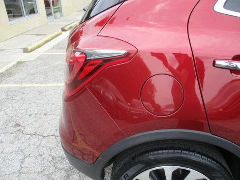 Used 2021 Buick Encore Preferred w/ Safety Package II AWD/4WD image 18