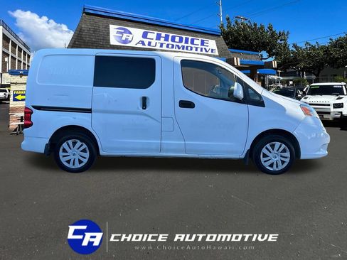 Used 2017 Nissan NV200 SV w/ Technology Package FWD image 9