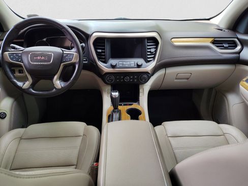 Used 2017 GMC Acadia Denali w/ Technology Package AWD/4WD image 13