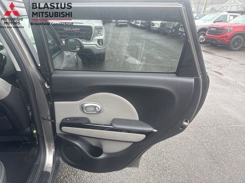 Used 2016 Kia Soul + w/ Primo Package FWD image 20