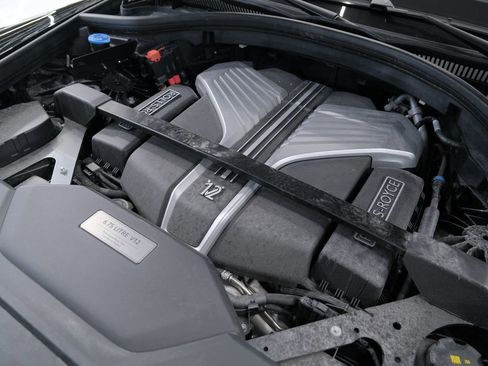 Used 2026 Rolls-Royce Cullinan image 81