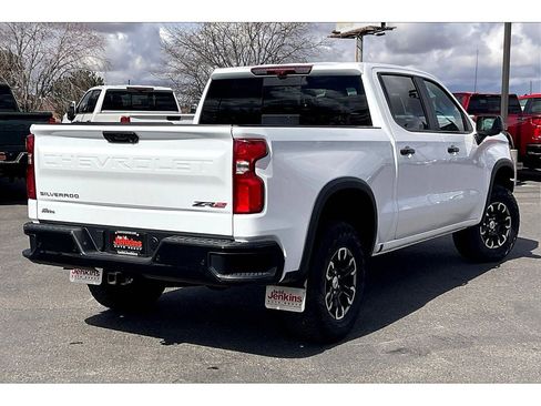 Used 2024 Chevrolet Silverado 1500 ZR2 w/ Technology Package image 14