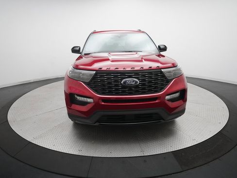 Used 2023 Ford Explorer ST-Line w/ Class IV Trailer Tow Package image 11