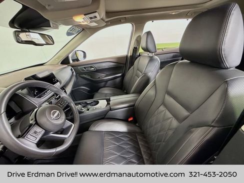 Certified 2023 Nissan Rogue Platinum w/ Platinum Premium Package image 6