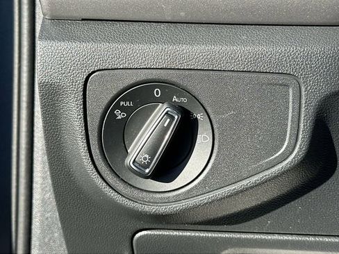 Used 2020 Volkswagen Atlas Cross Sport SEL Premium R-Line image 16