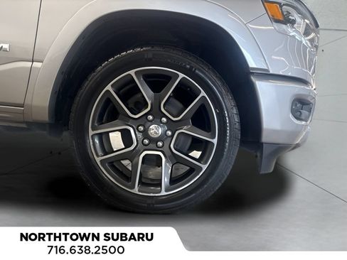Used 2019 RAM 1500 Laramie AWD/4WD image 24