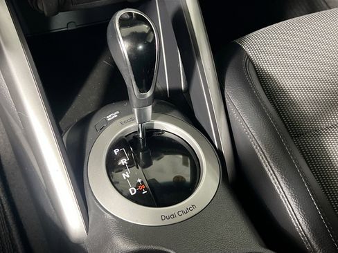 Used 2016 Hyundai Veloster w/ Option Group 03 image 25