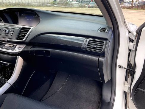 Used 2015 Honda Accord Sport image 18