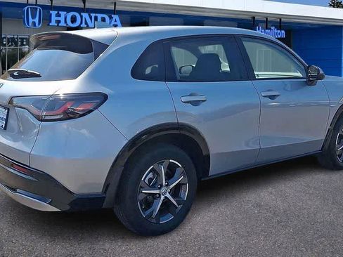 Certified 2025 Honda HR-V EX-L image 8