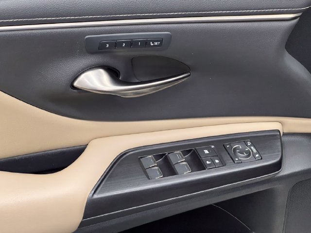 Used 2021 Lexus ES 350 w/ Premium Package FWD image 10