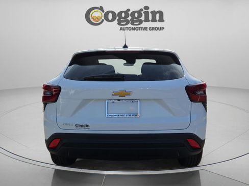 New 2026 Chevrolet Trax LS w/ LS Convenience Package image 5