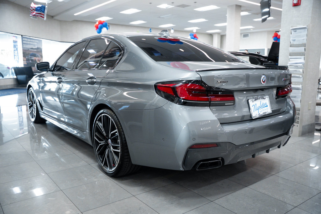 Used 2023 BMW M550i xDrive w/ Executive Package AWD/4WD image 11