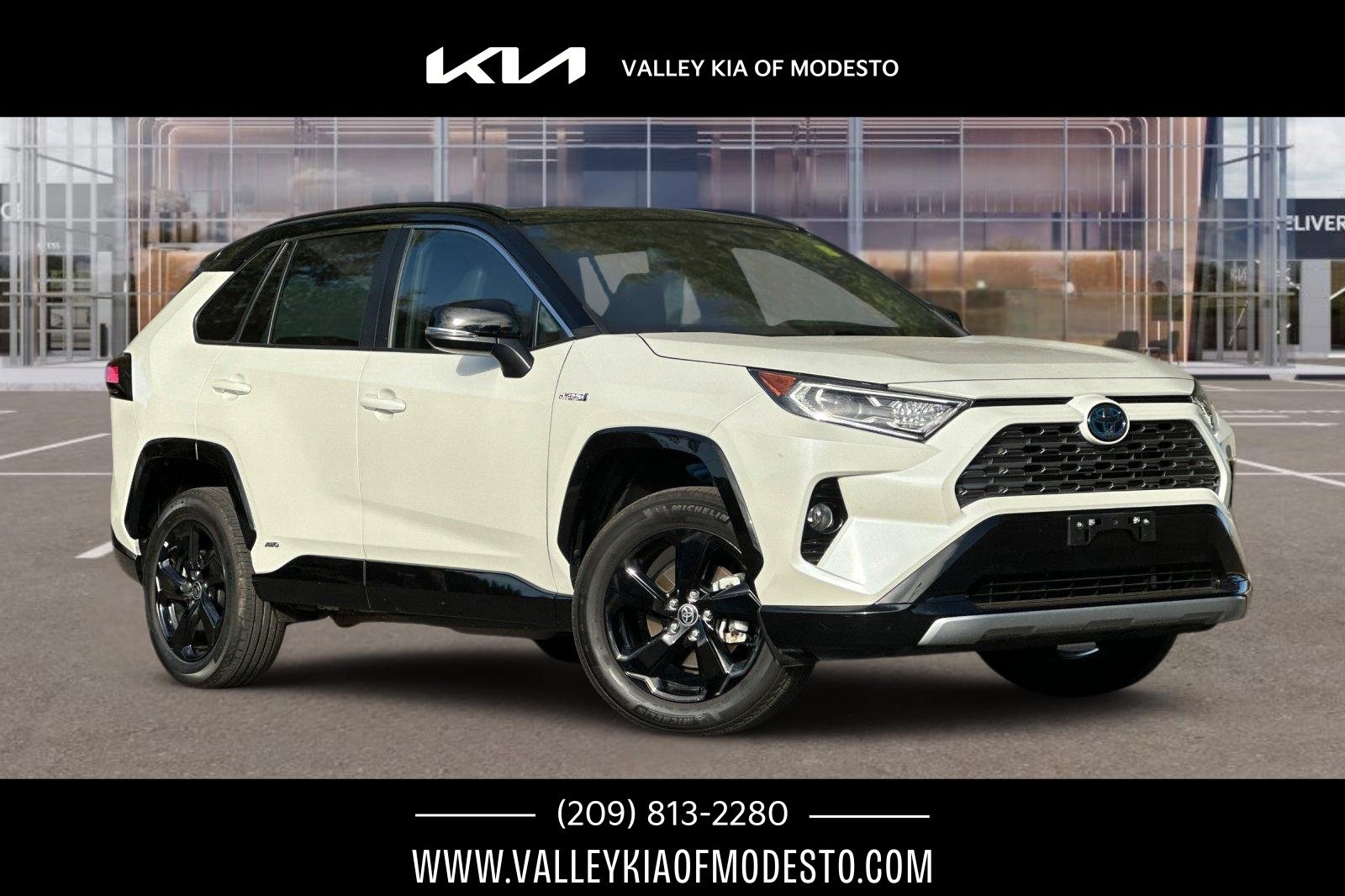 Used 2021 Toyota RAV4 XSE w/ XSE Grade Weather Package AWD/4WD image 1
