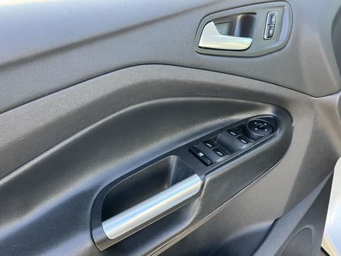 Used 2016 Ford Escape SE AWD/4WD image 15