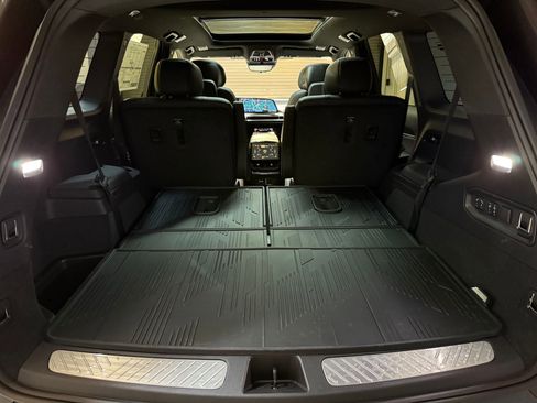 New 2026 Cadillac Vistiq Luxury w/ LPO, Floor Liner Package image 47