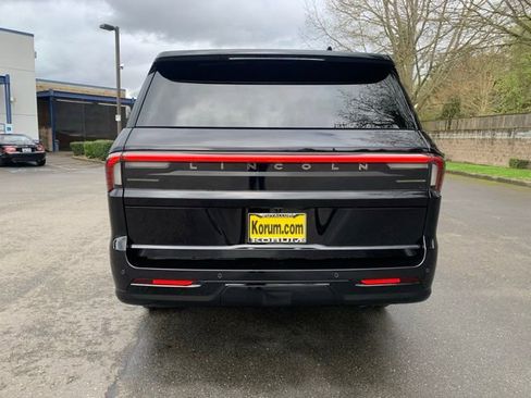 New 2026 Lincoln Navigator L Black Label AWD/4WD image 4