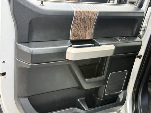 Used 2019 Ford F250 Lariat w/ Lariat Value Package image 30