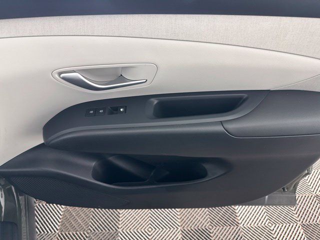 Used 2025 Hyundai Tucson SEL FWD image 25