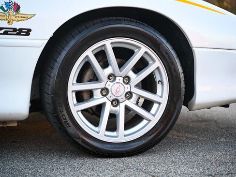 Used 1997 Chevrolet Camaro Z28 image 13