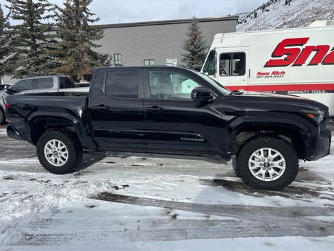 Used 2024 Toyota Tacoma SR5 image 13