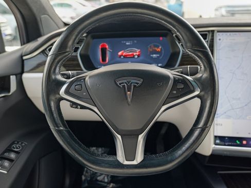 Used 2016 Tesla Model X 90D image 45