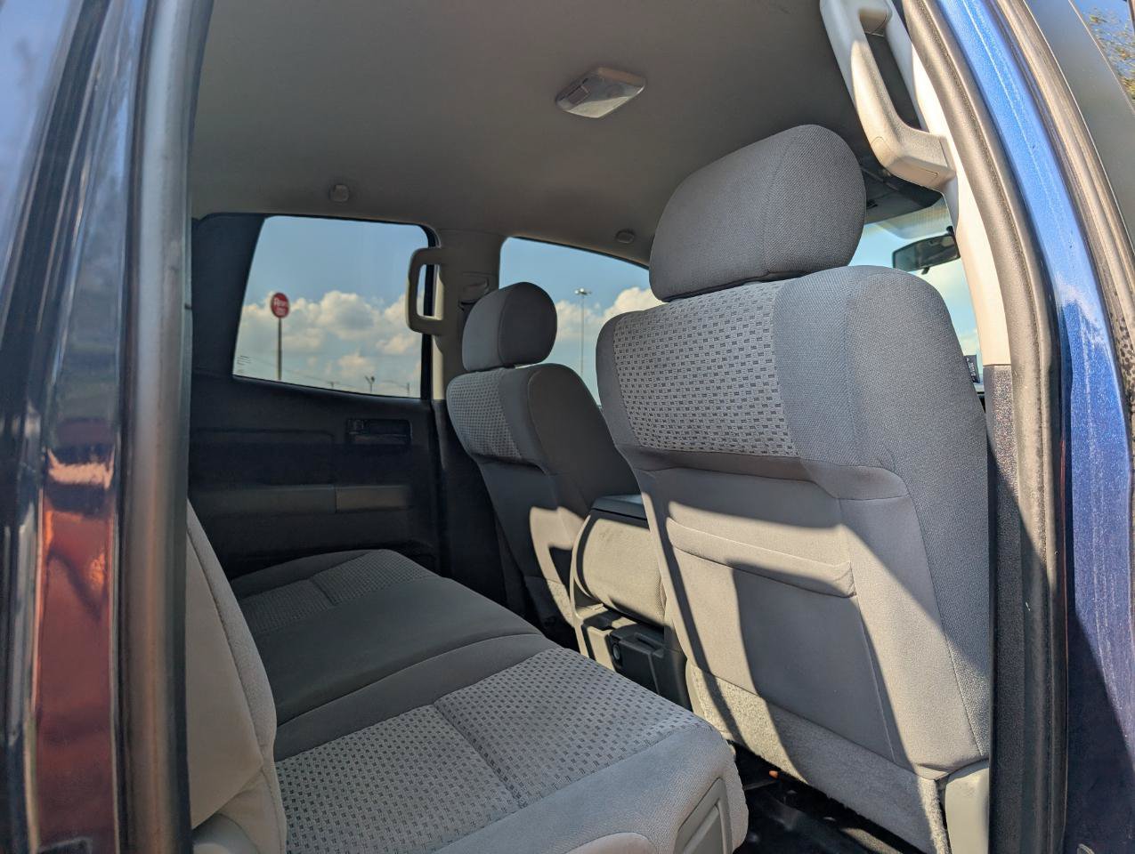 Used 2013 Toyota Tundra 4x4 Double Cab w/ Tow Pkg image 19