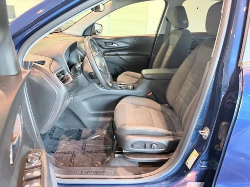 Used 2023 Chevrolet Equinox LT AWD/4WD image 34