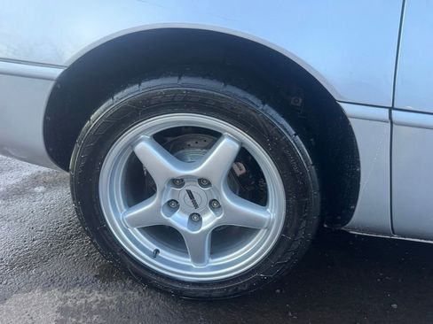 Used 1996 Chevrolet Corvette Convertible image 17