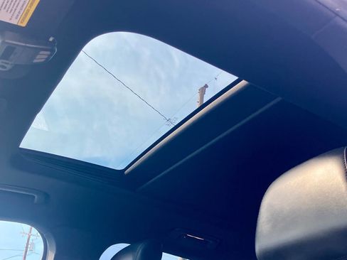 Used 2019 Lincoln MKC Reserve w/ MKC Climate Package AWD/4WD image 11