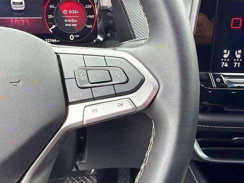 Used 2024 Volkswagen Atlas Cross Sport SEL image 38