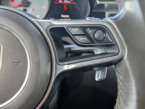 Used 2018 Porsche Macan S image 14