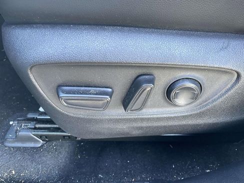 Used 2024 Toyota Highlander XSE image 31