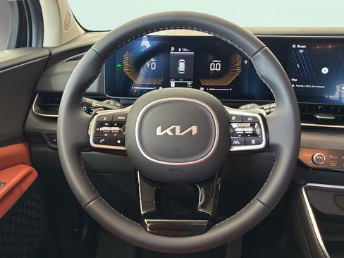New 2026 Kia Carnival EX FWD image 28