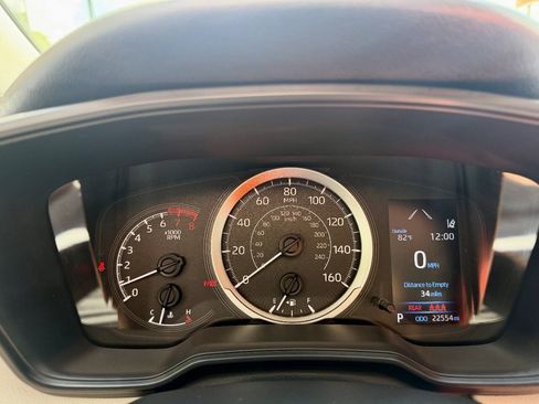 Used 2022 Toyota Corolla LE FWD image 34