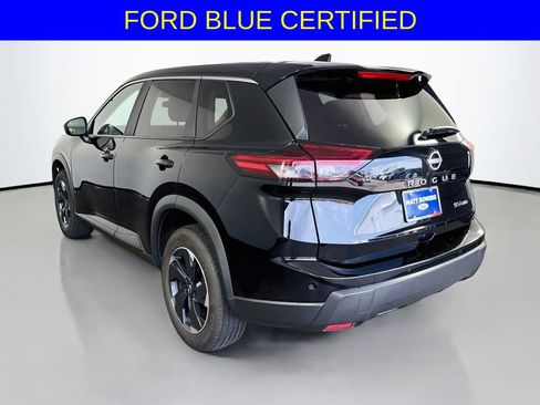 Used 2024 Nissan Rogue SV AWD/4WD image 10