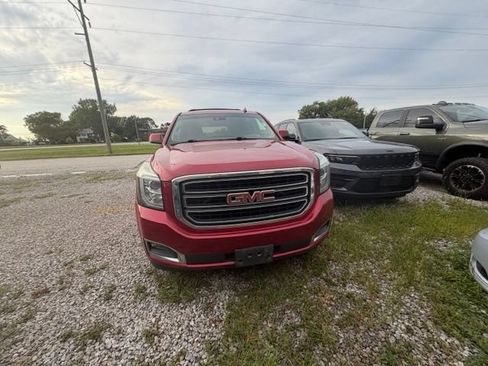 Used 2015 GMC Yukon XL SLT w/ Open Road Package AWD/4WD image 4