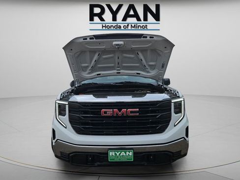 Used 2023 GMC Sierra 1500 Pro w/ Pro Value Package AWD/4WD image 13