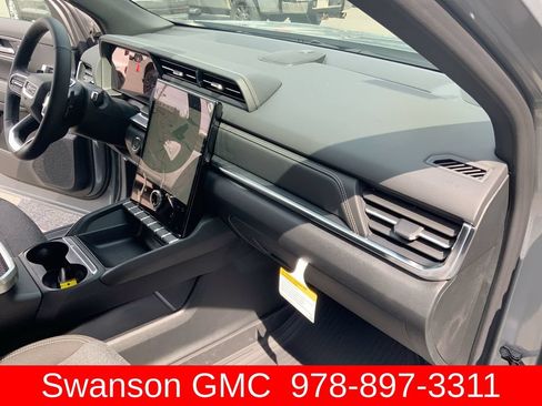 New 2027 GMC Terrain Elevation w/ LPO, Floor Liner Package AWD/4WD image 28