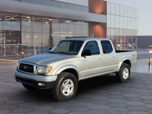 Used 2001 Toyota Tacoma 4WD 4D image 4
