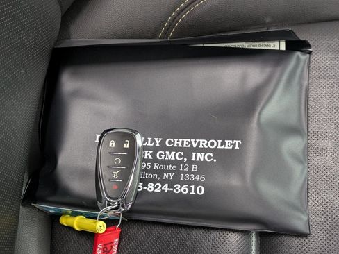 Used 2023 Chevrolet Traverse Premier w/ Redline Edition image 21