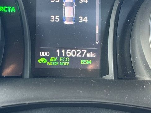 Certified 2020 Toyota Camry SE image 30