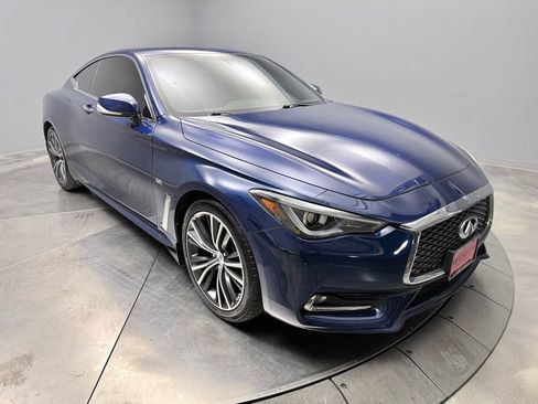 Used 2017 INFINITI Q60 3.0t w/ Premium Plus Package 3.0T AWD/4WD image 3