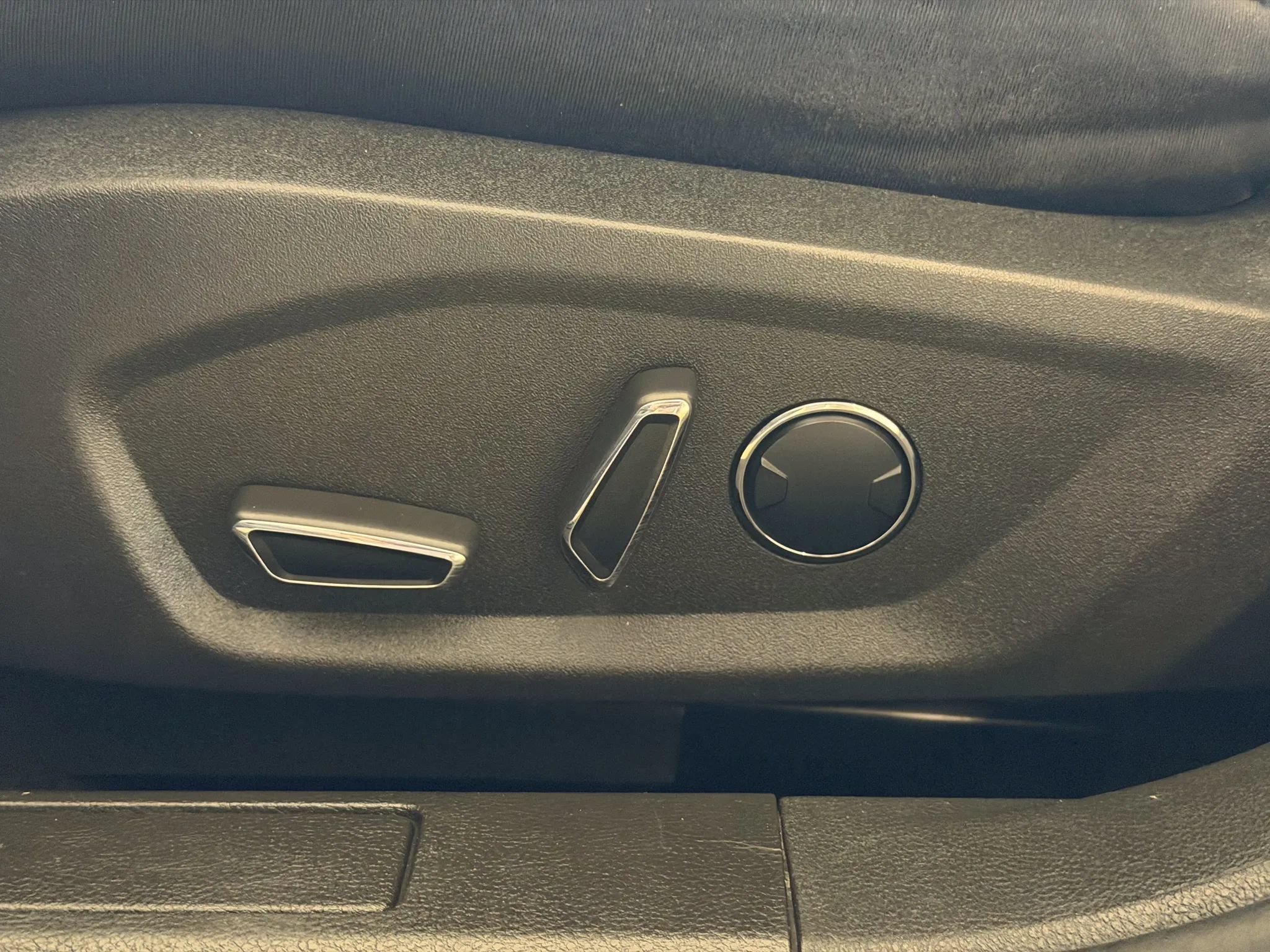Used 2013 Ford Fusion SE FWD image 15