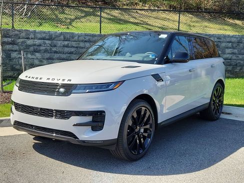 New 2026 Land Rover Range Rover Sport SE AWD/4WD image 1