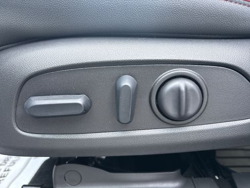 Used 2026 Chevrolet TrailBlazer RS w/ Driver Confidence Package image 13