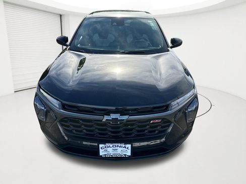 Used 2024 Chevrolet Trax RS FWD image 22