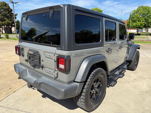 Used 2020 Jeep Wrangler Unlimited Sport AWD/4WD image 5