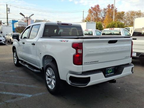 Used 2025 Chevrolet Silverado 1500 Custom AWD/4WD image 4